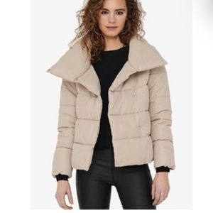 Only OnlyJune Short Puffer